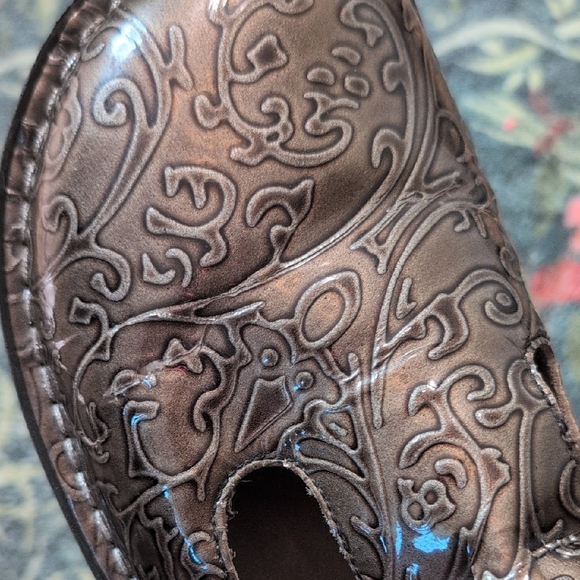 Alegria Classic Mary Jane Patterned Embossed Clogs Slip On Leather 9 - Picture 8 of 8